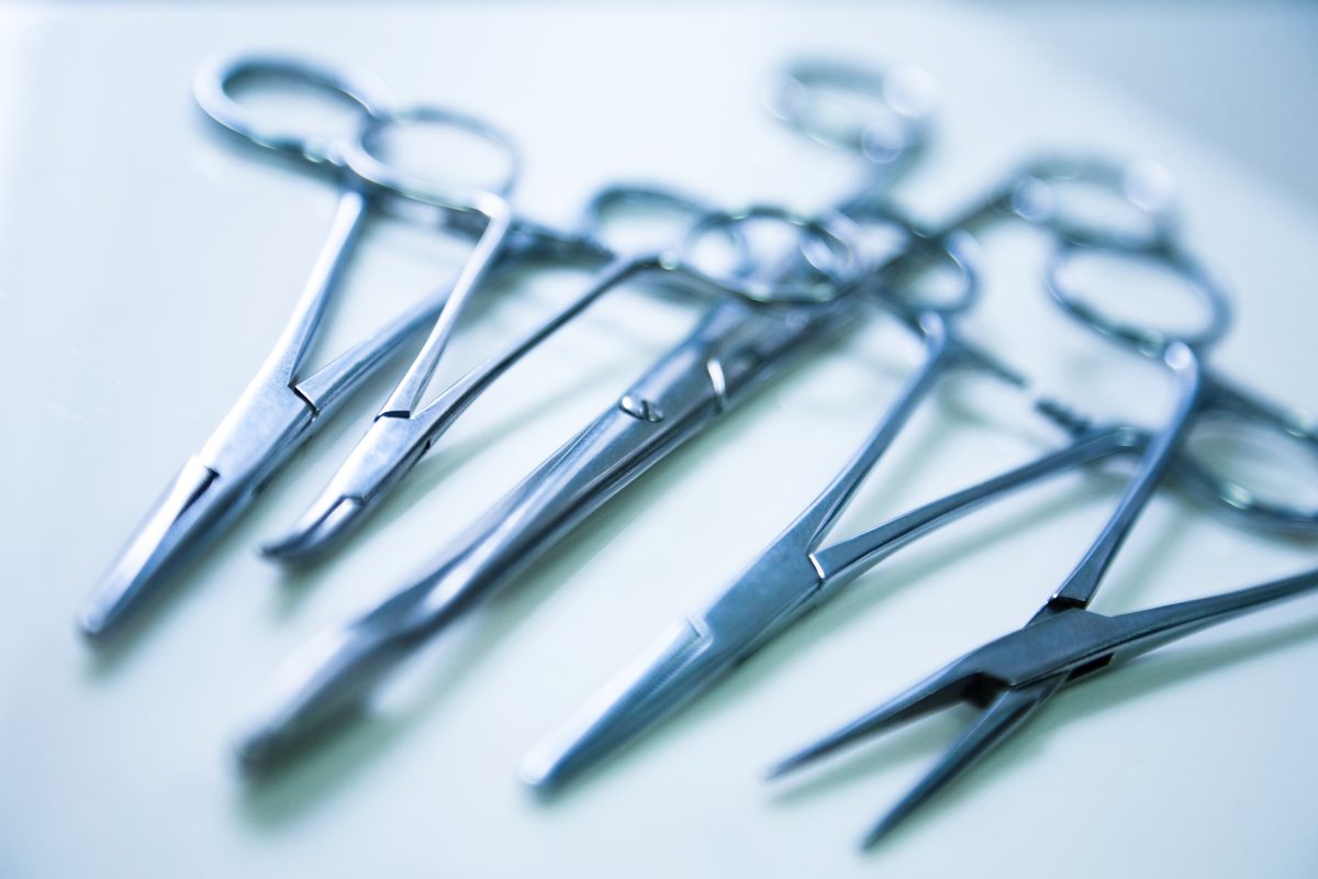 How To Clean Reusable Surgical Equipment Correctly Dekomed
